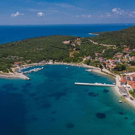 Apartmani Noris Martinšćica Exterior foto