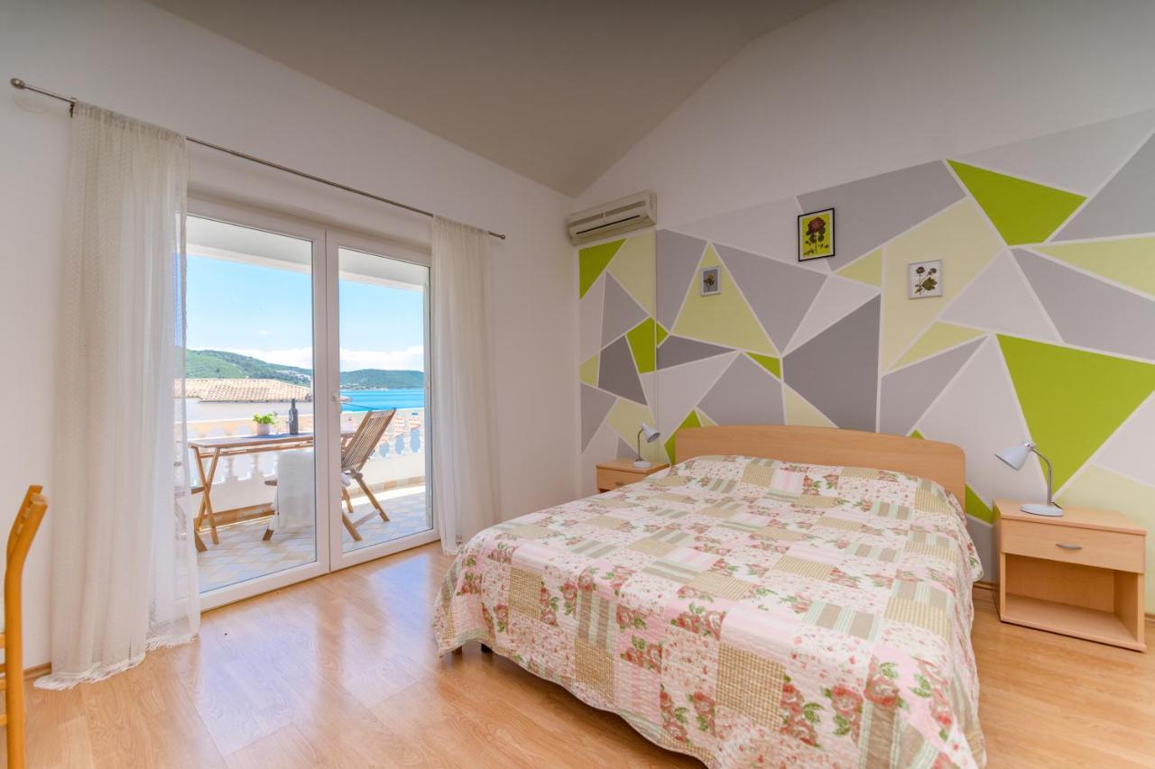 Apartmani Noris Martinšćica Exterior foto