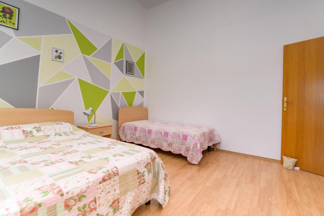 Apartmani Noris Martinšćica Exterior foto