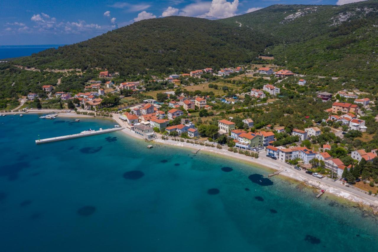 Apartmani Noris Martinšćica Exterior foto