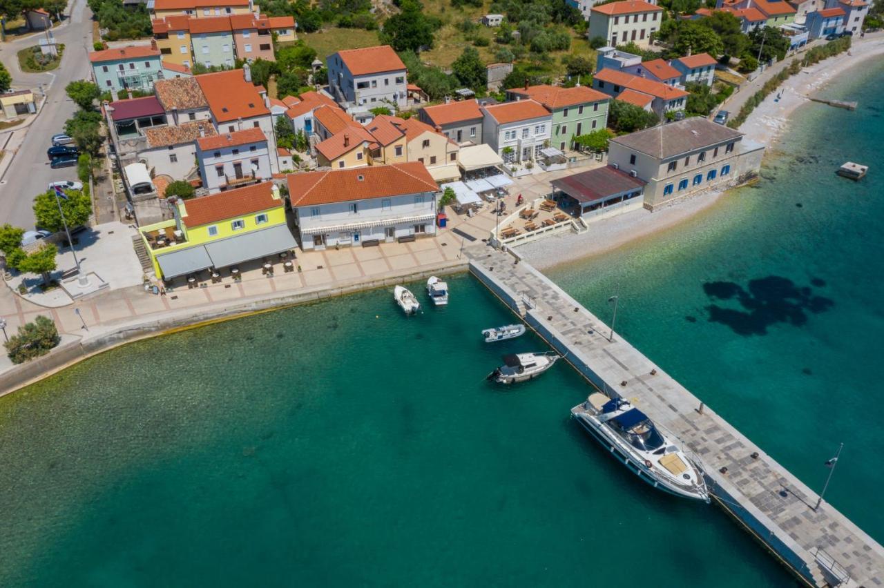Apartmani Noris Martinšćica Exterior foto