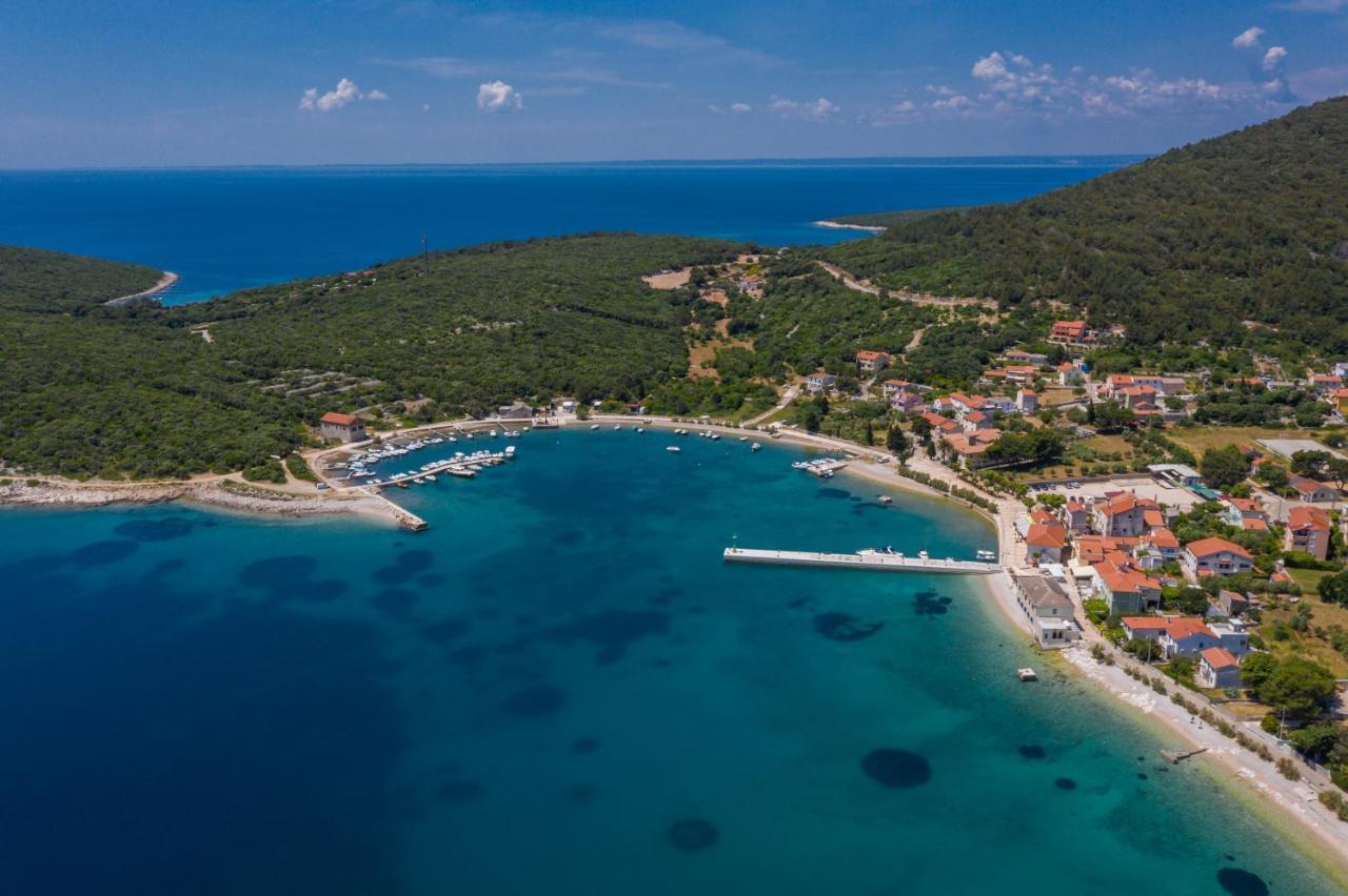 Apartmani Noris Martinšćica Exterior foto